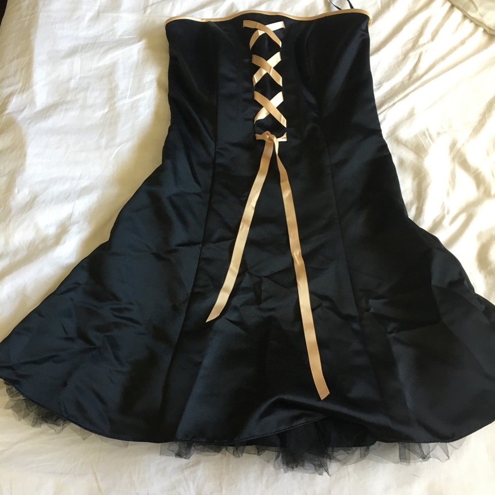 Jessica McClintock black and gold strapless dress